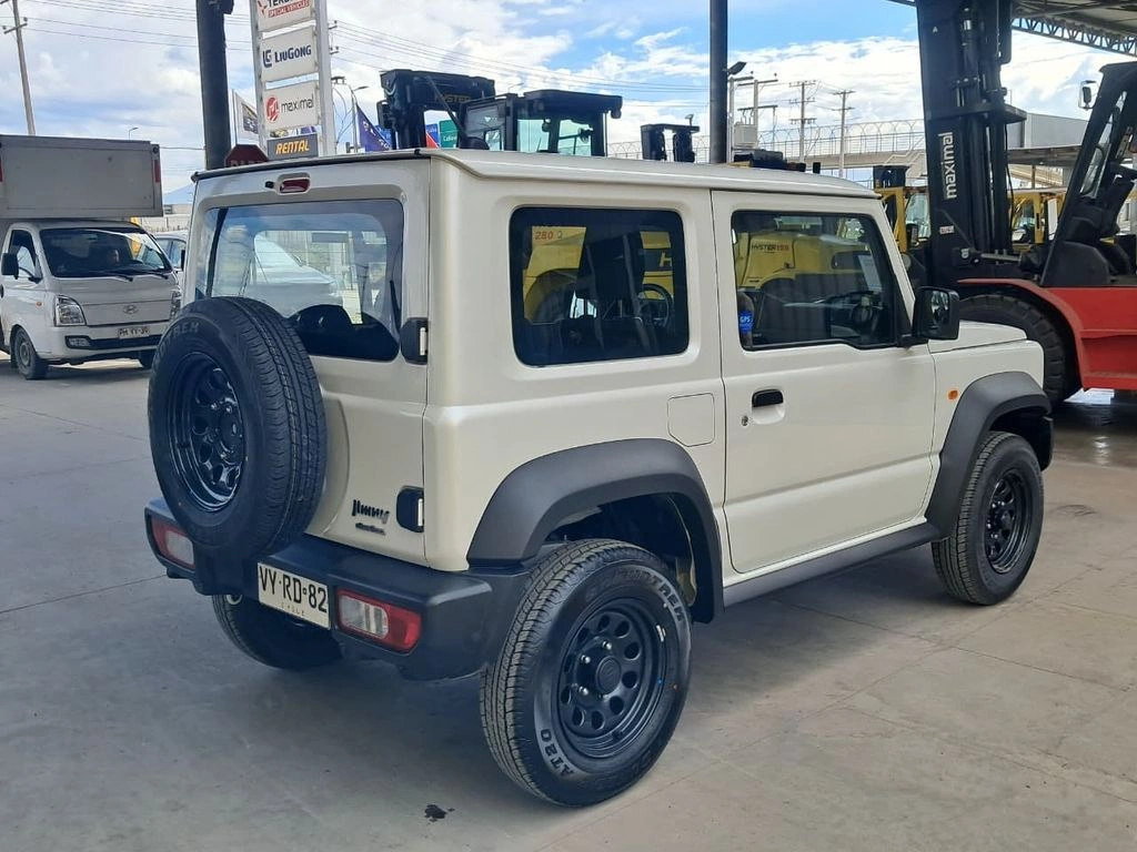 Suzuki Jimny Gl Winche Mt 4x4 año 2026