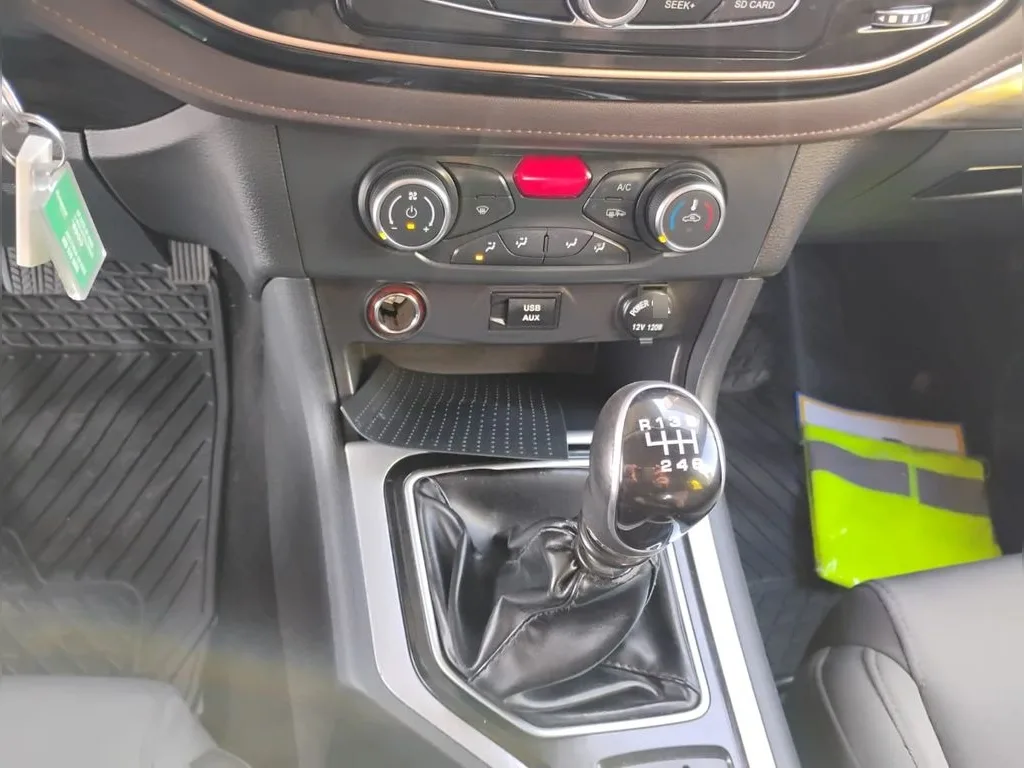 ZX Auto Terralord 2.5 4x2 Mt año 2023