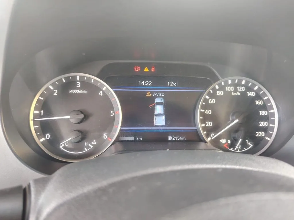 Nissan Navara Navara D Cab 2.3 Mt 4x2 año 2023