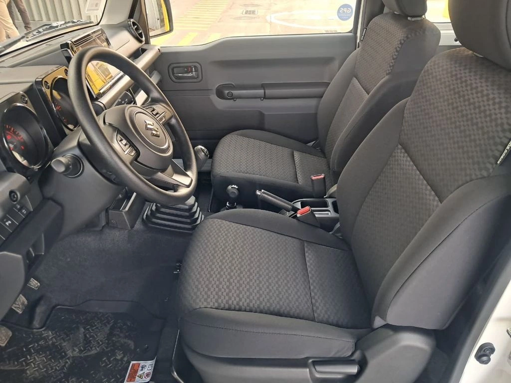 Suzuki Jimny Gl Winche Mt 4x4 año 2026