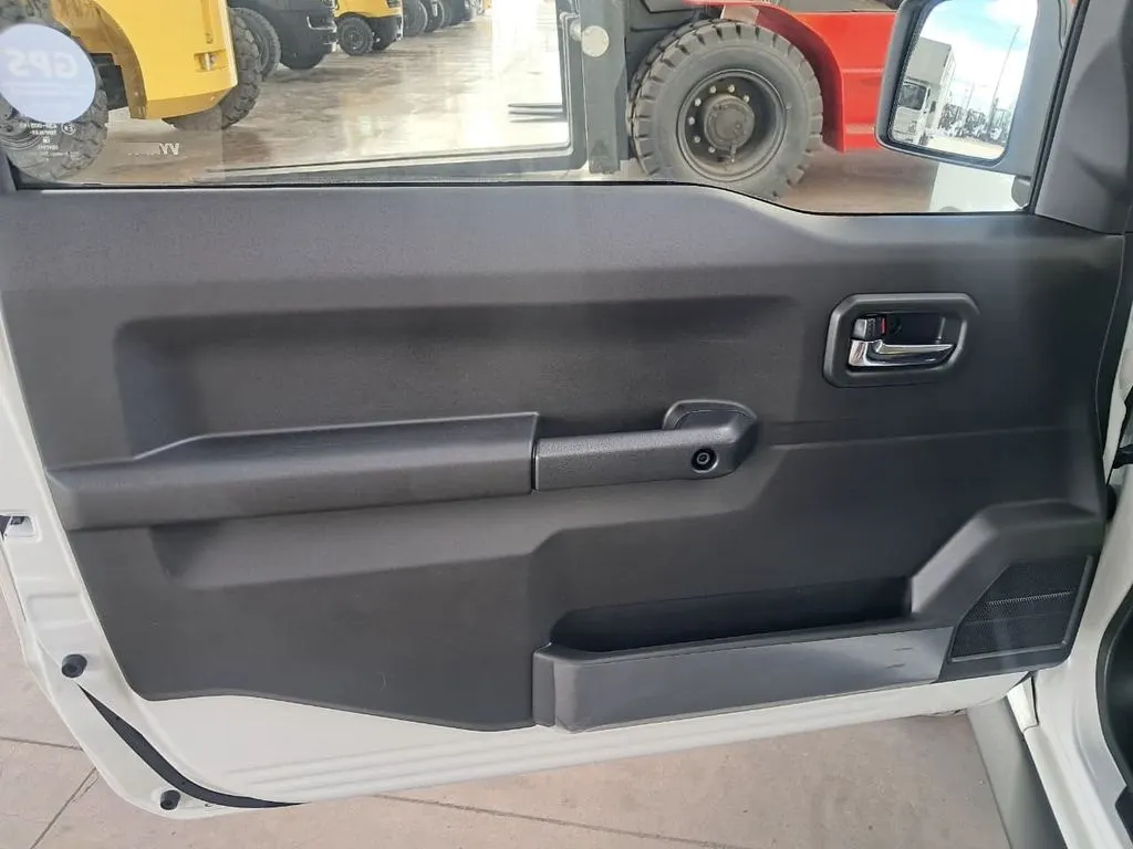 Suzuki Jimny Gl Winche Mt 4x4 año 2026