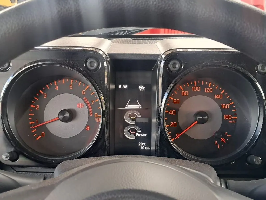 Suzuki Jimny Gl Winche Mt 4x4 año 2026
