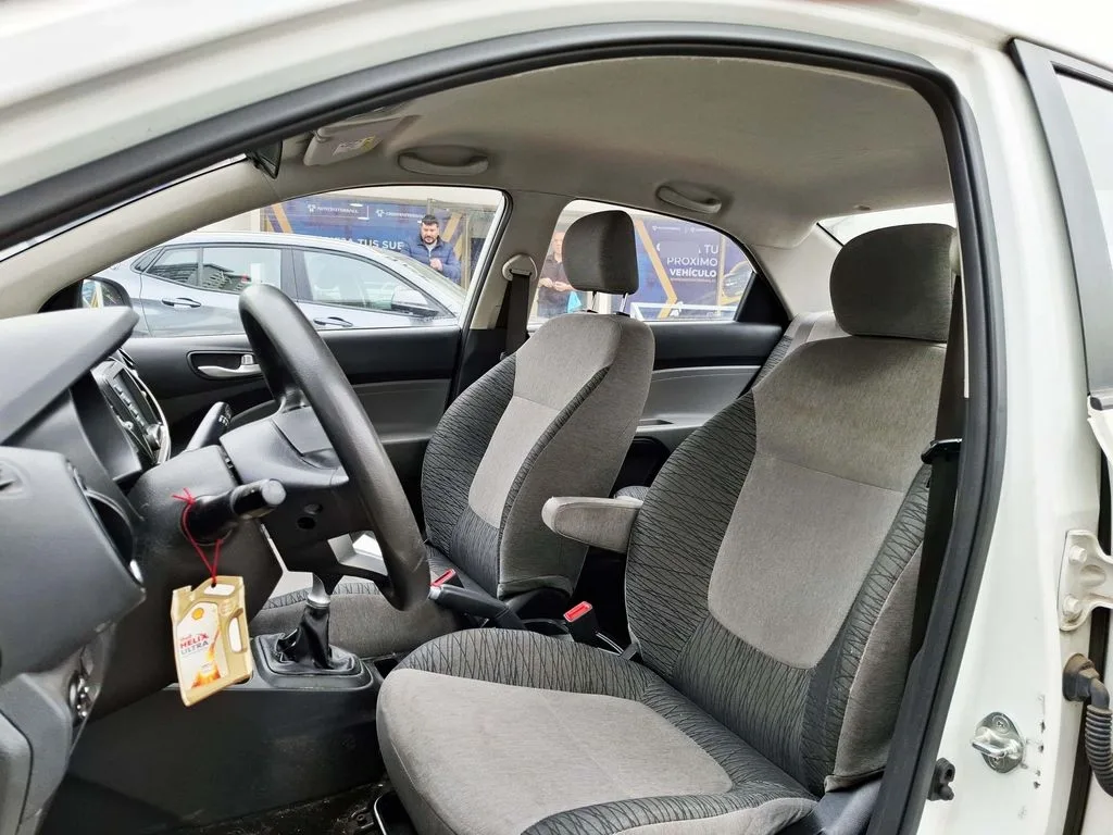 Kia Soluto 1.4 año 2022