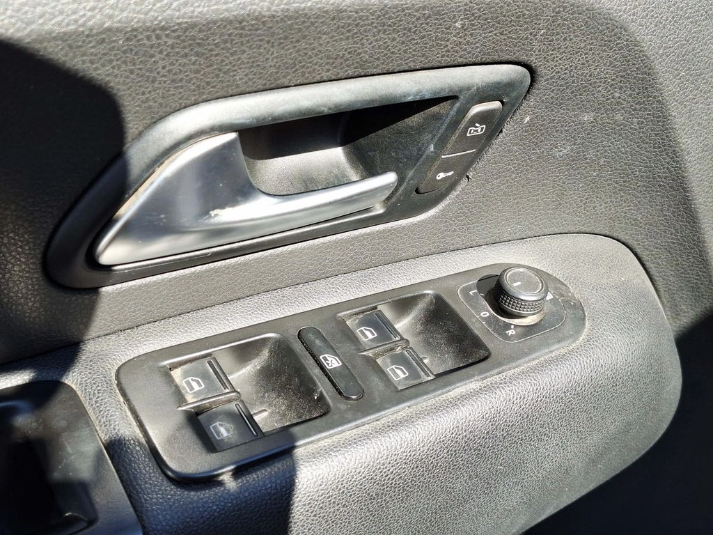 Volkswagen Amarok Tredline 2.0 Mt 4x2 año 2021