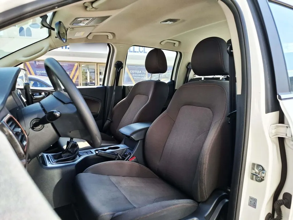 ZX Auto Terralord 2.5 Dlx Mt 4x2 año 2022
