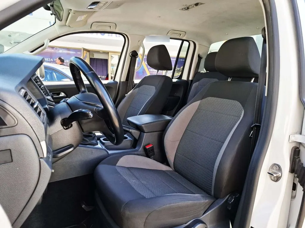 Volkswagen Amarok Tredline 2.0 Mt 4x2 año 2021