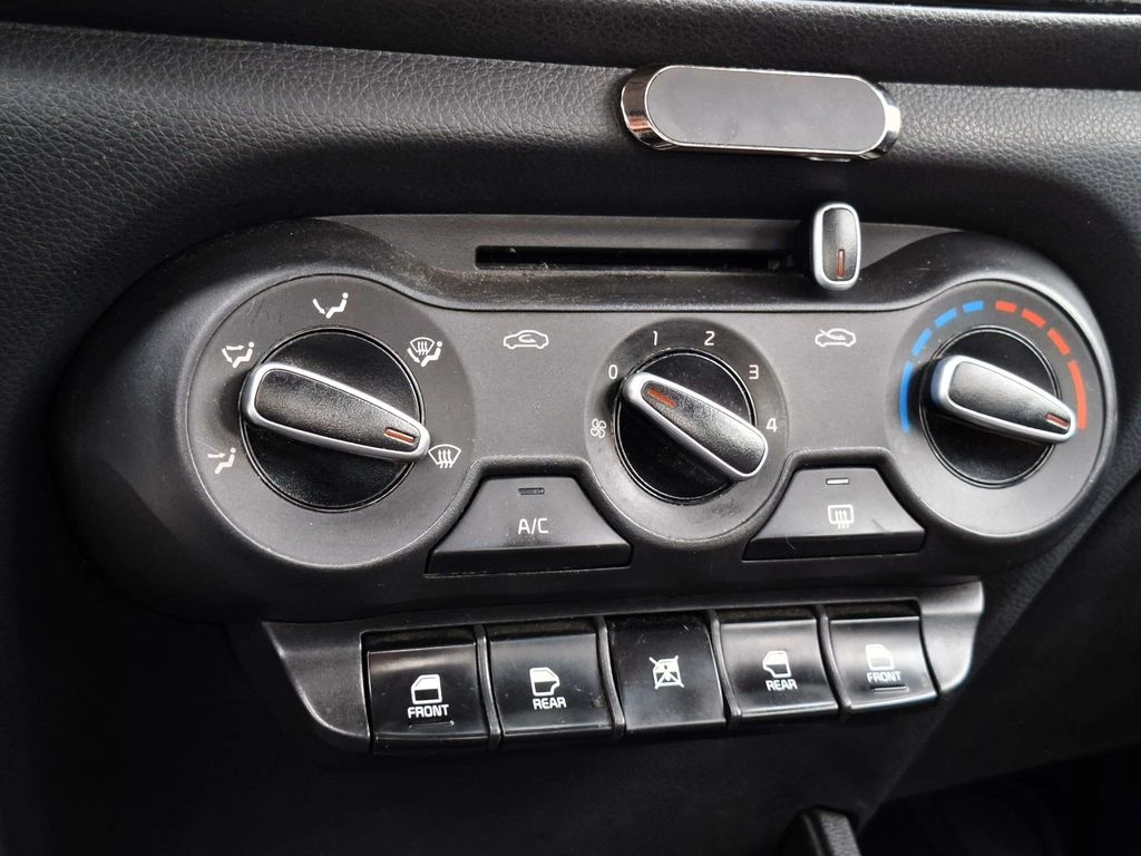 Kia Soluto 1.4 año 2022
