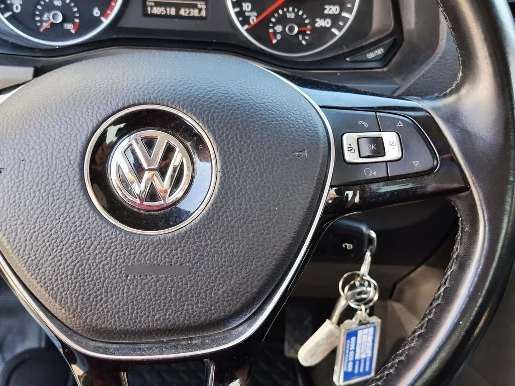 Volkswagen Amarok Tredline 2.0 Mt 4x2 año 2021