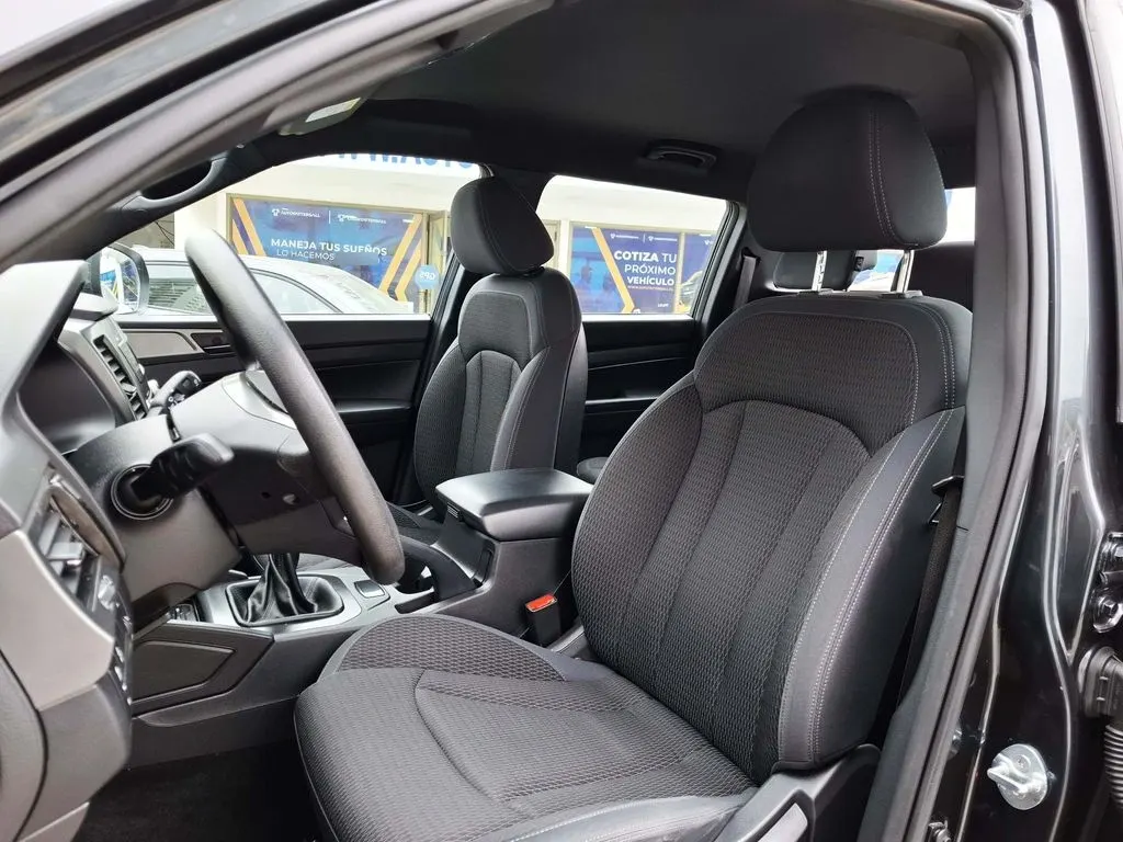 Ssangyong Musso 2.2 4x2 Mt año 2024