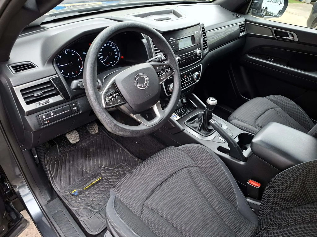Ssangyong Musso 2.2 4x2 Mt año 2024