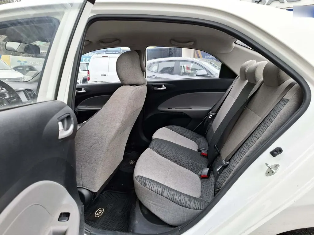 Kia Soluto 1.4 año 2022