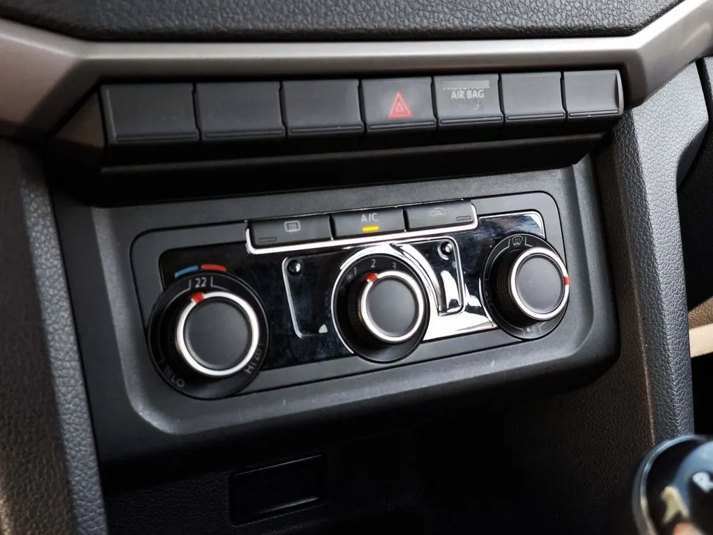 Volkswagen Amarok Tredline 2.0 Mt 4x2 año 2021