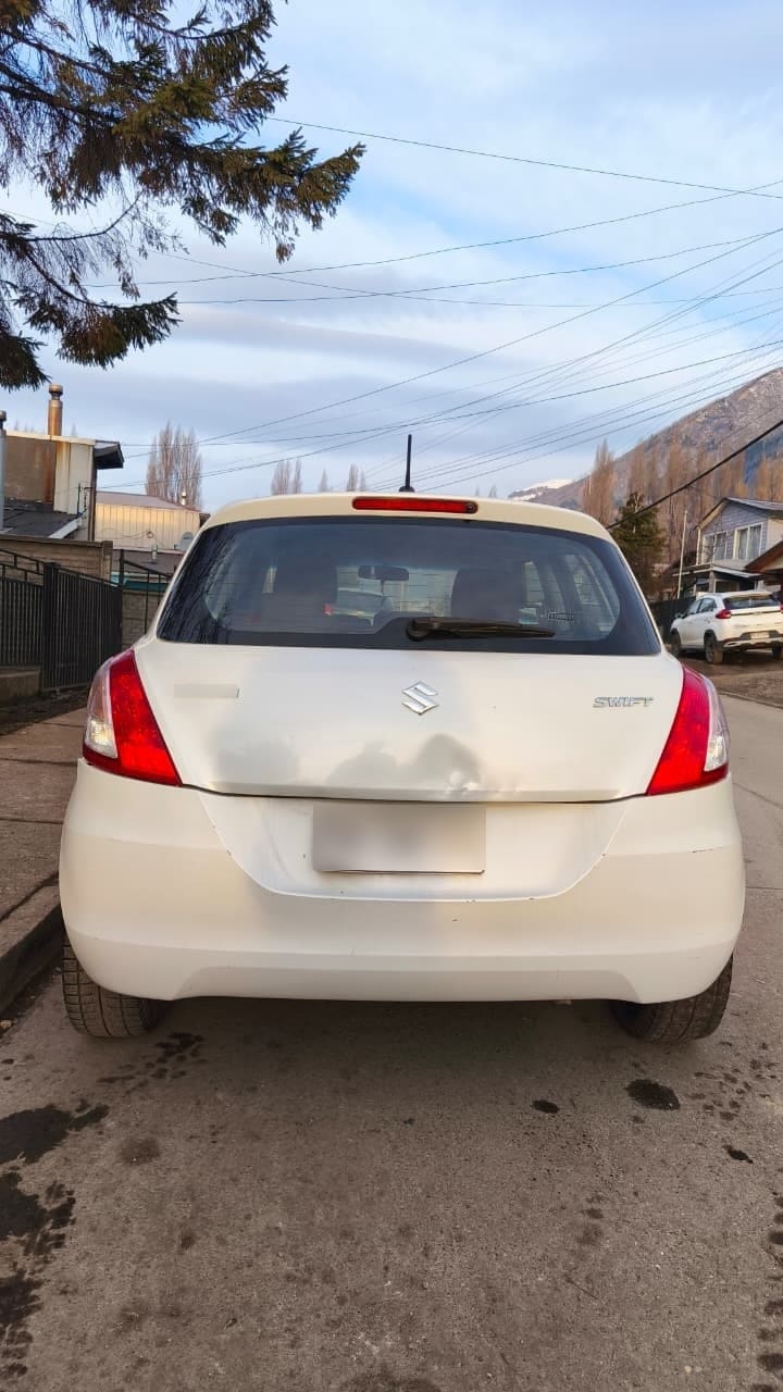 SUZUKI SWIFT 1.2 Glx At Ac año 2015