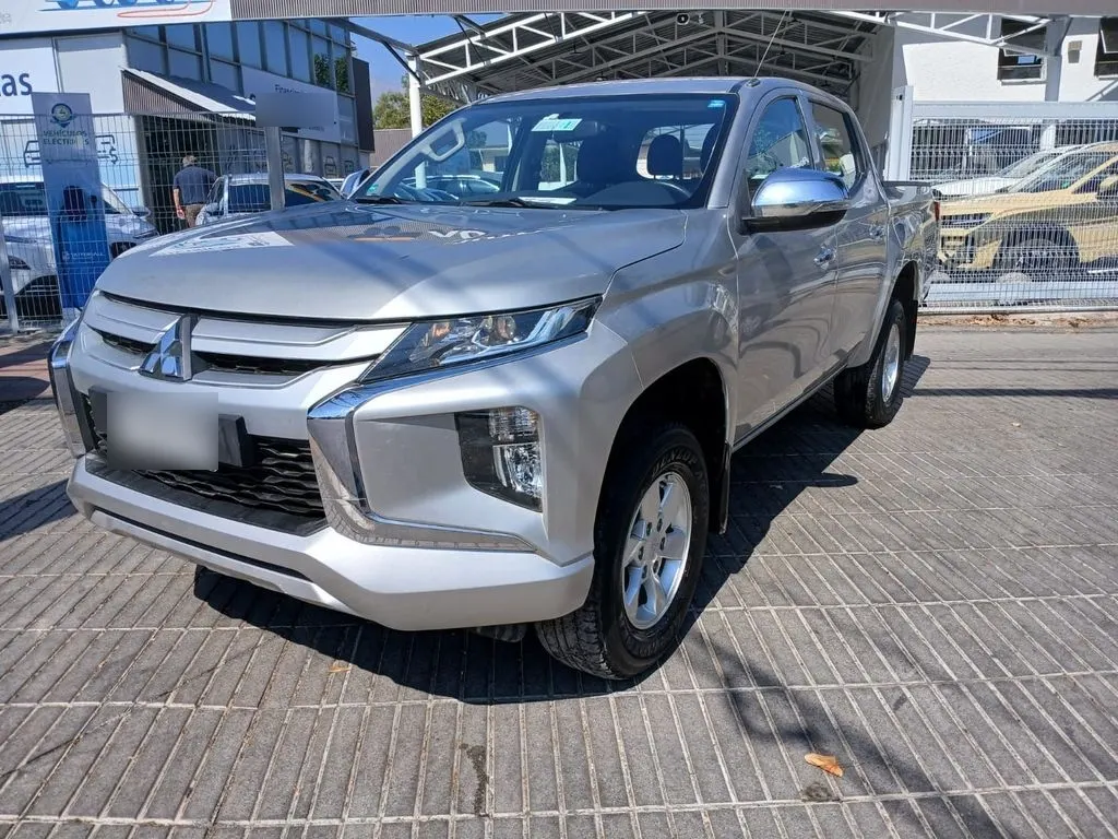 Mitsubishi L200 L200 Katana Crt 4x4 2.4 año 2021