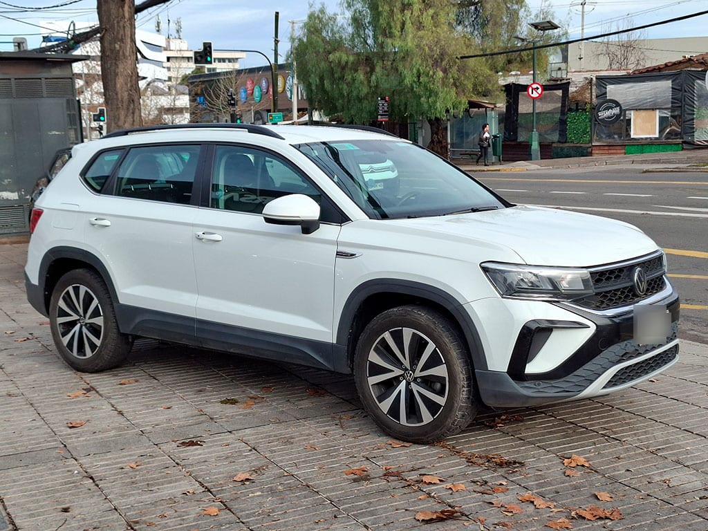 Volkswagen Taos 1.4 Tsi Confortline año 2025