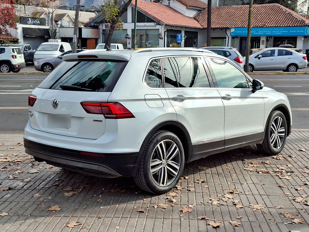 Volkswagen Tiguan Tiguan Sport 2.0 Tfsi 4m año 2020