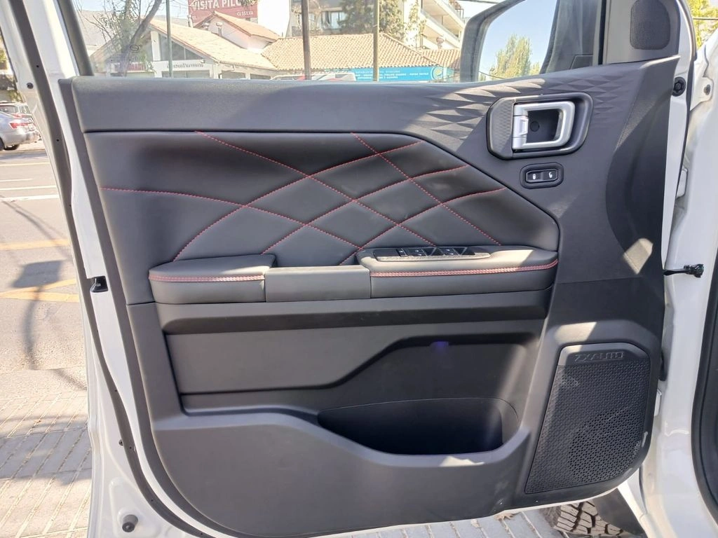 ZX Auto Grand Lion Cabina Doble 4x4 At 2.3 Precio + Iva año 2026