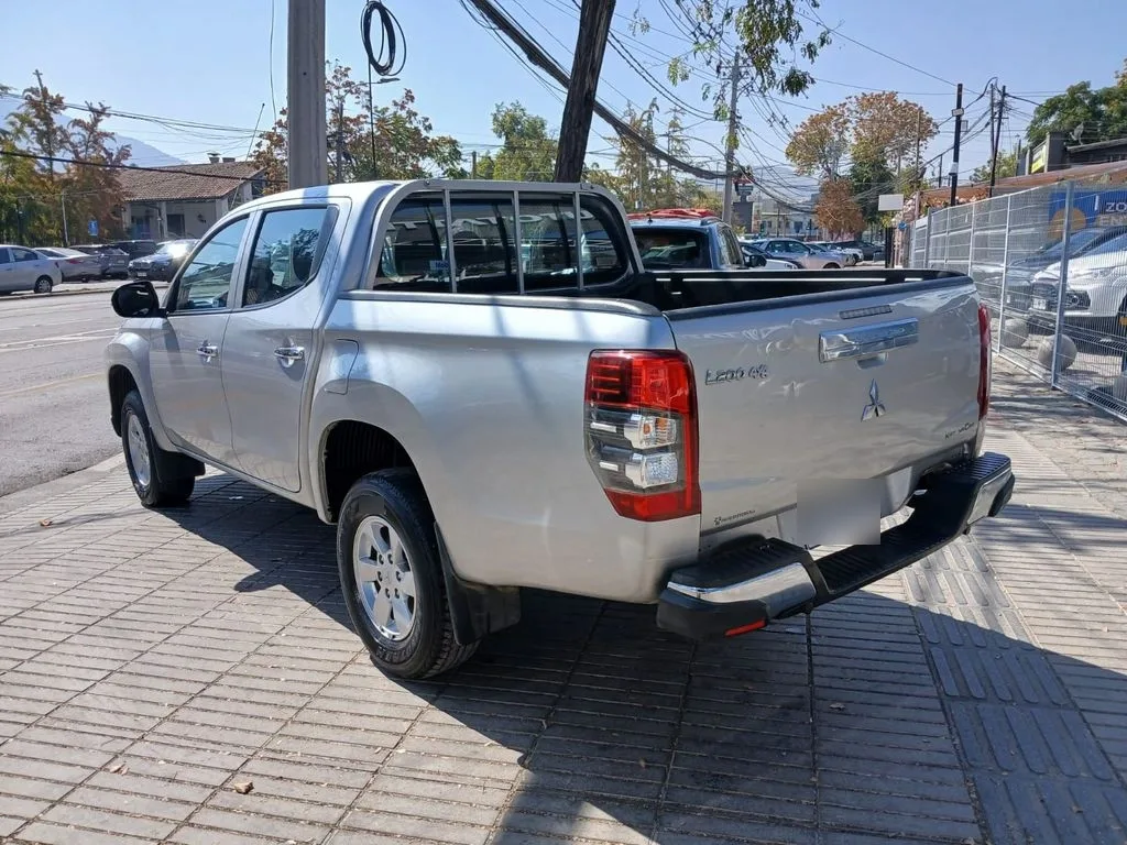 Mitsubishi L200 L200 Katana Crt 4x4 2.4 año 2021