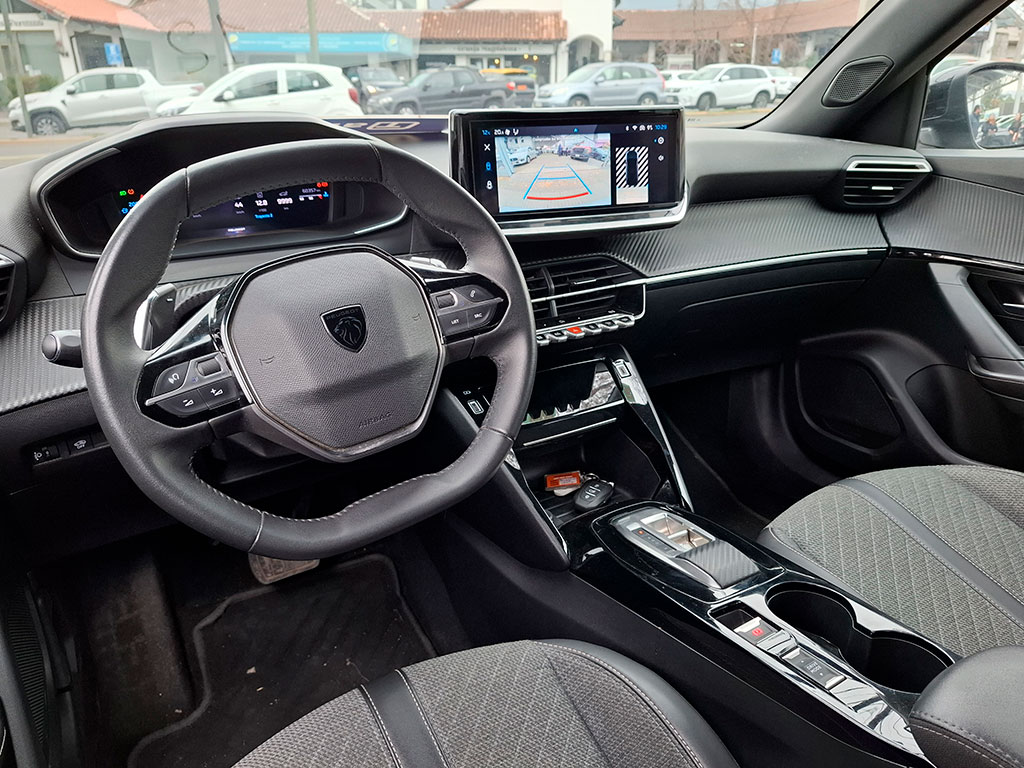 Peugeot 2008 1.5 Allure Bluehdi año 2025