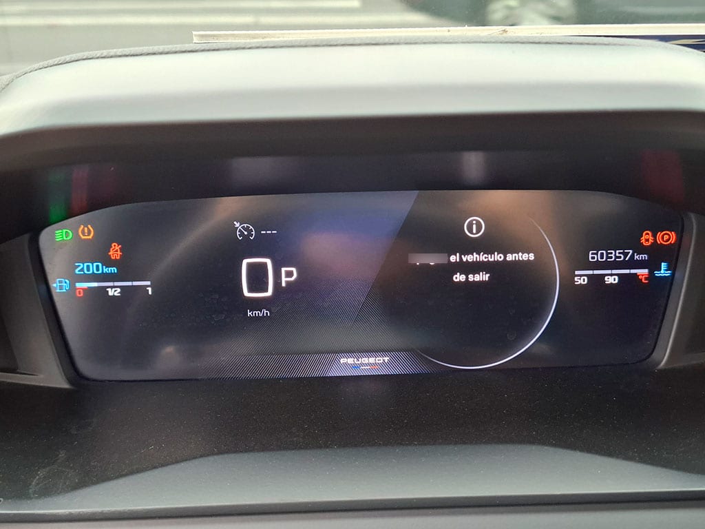 Peugeot 2008 1.5 Allure Bluehdi año 2025