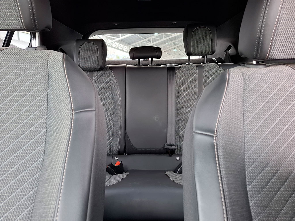 Peugeot 2008 1.5 Allure Bluehdi año 2025
