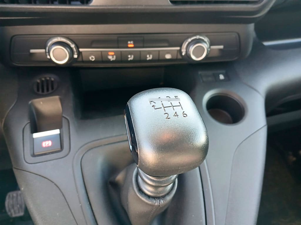 Peugeot Landtrek Landtrek Active Hdi 4x2 Mt año 2023