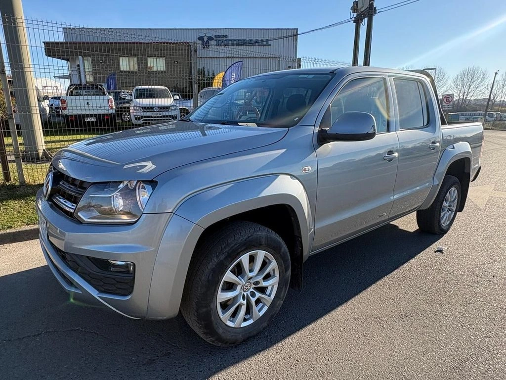 Volkswagen Amarok Trendline 4x2 Mt año 2023