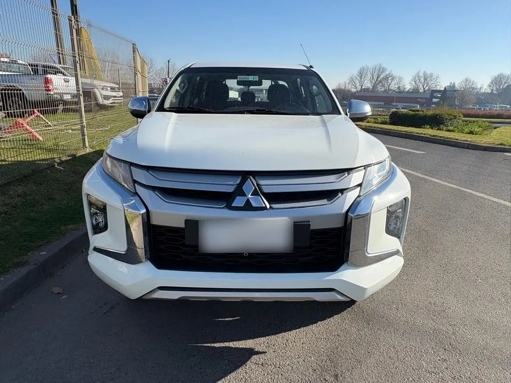 Mitsubishi L200 Katana Cr 4x2 año 2022