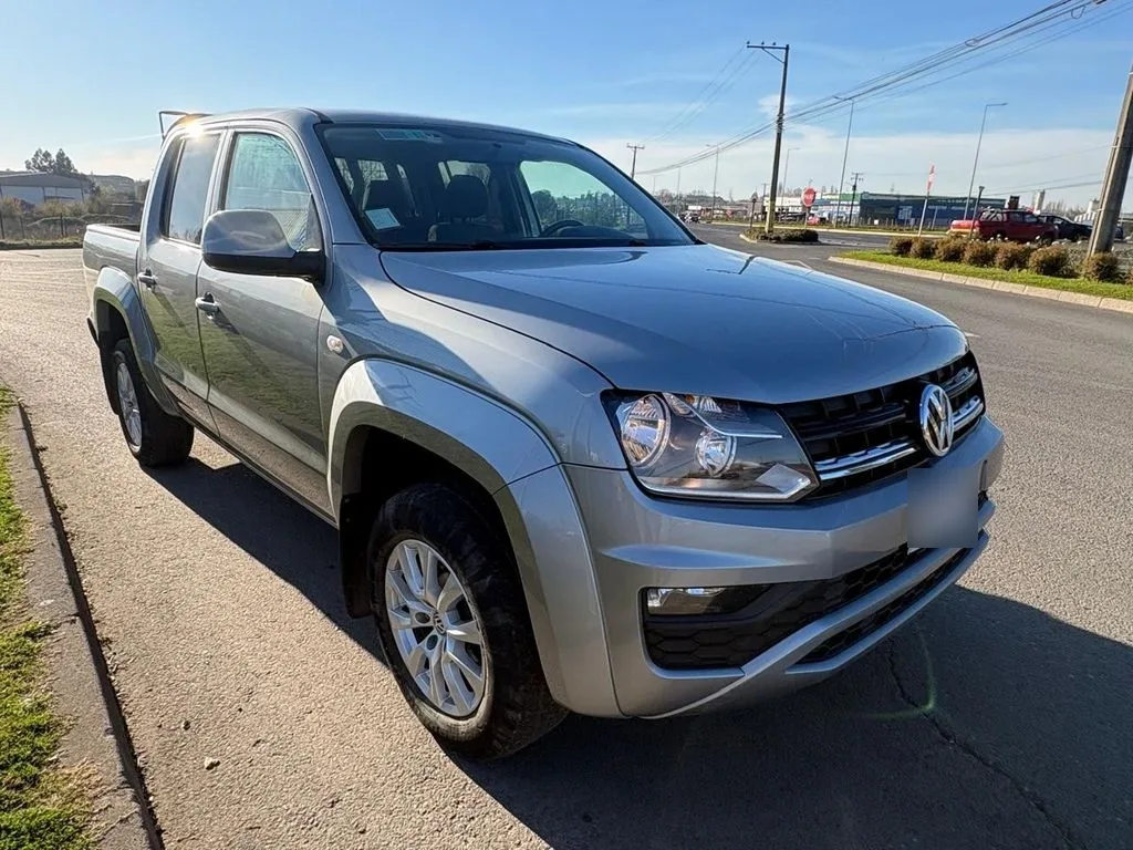 Volkswagen Amarok Trendline 4x2 Mt año 2023