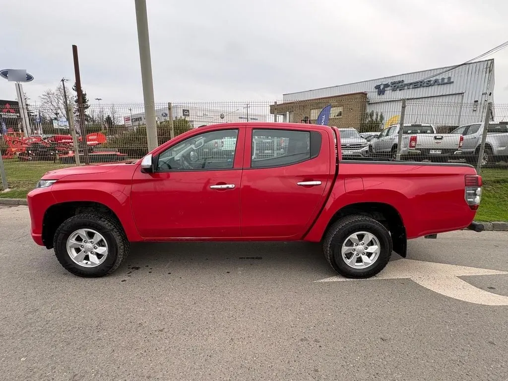 Mitsubishi L200 Cr Katana 4x2 año 2022