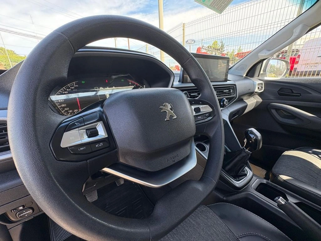 Peugeot Landtrek 4x2 1.9 Mt año 2023