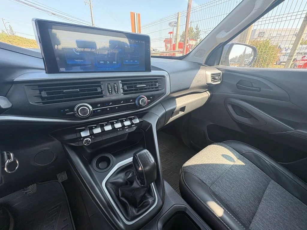 Peugeot Landtrek 4x2 1.9 Mt año 2023
