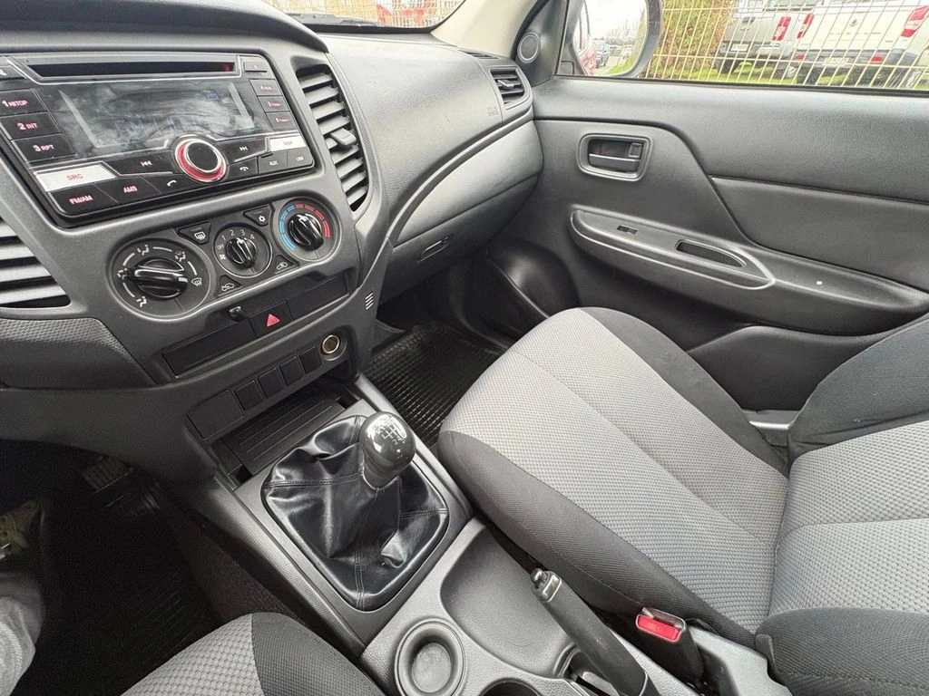 Mitsubishi L200 Cr Katana 4x2 año 2022