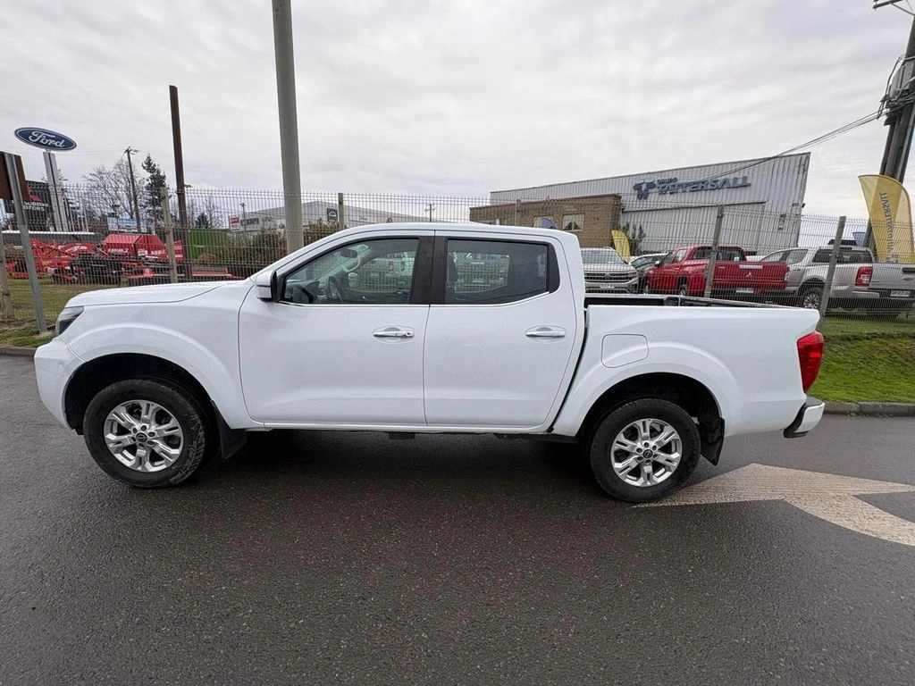 Nissan Navara 2.3 Mt 4x2 año 2023