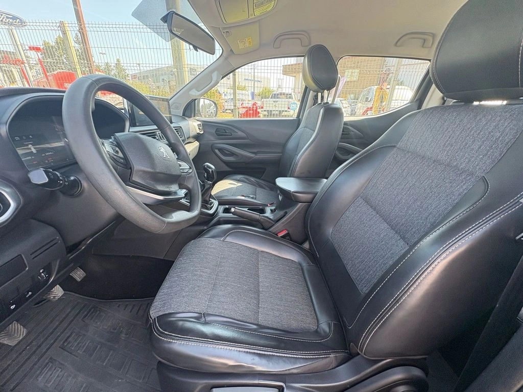 Peugeot Landtrek 4x2 1.9 Mt año 2023