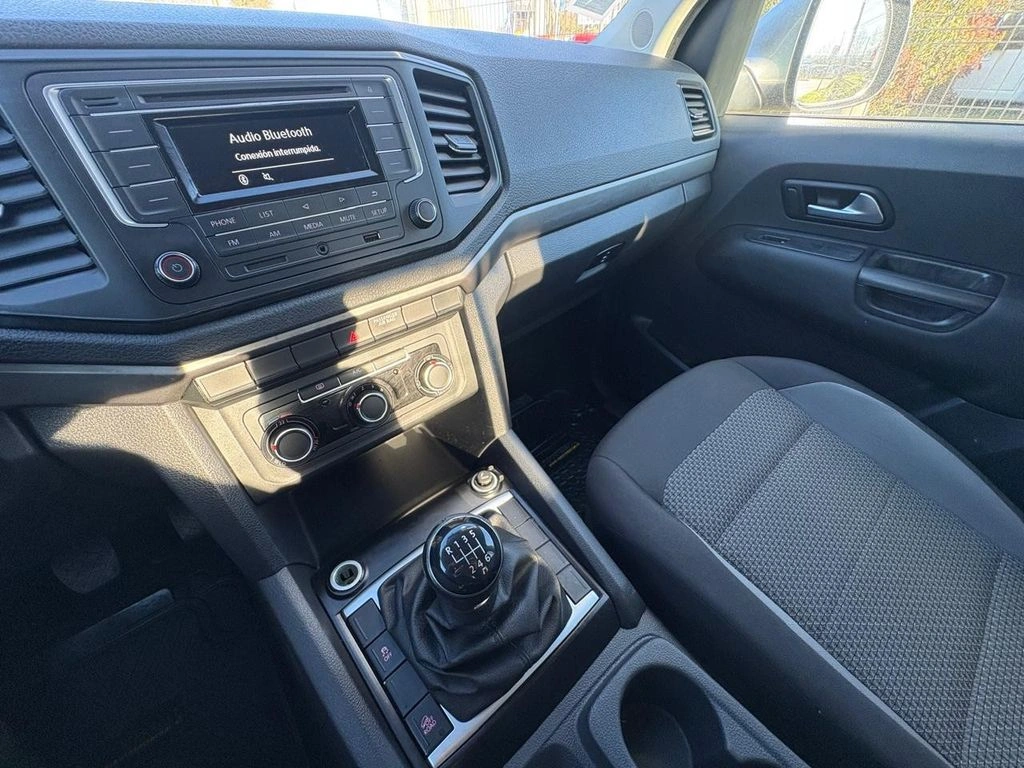 Volkswagen Amarok Trendline 4x2 Mt año 2023