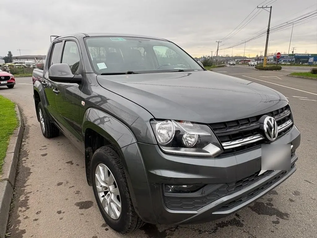 Volkswagen Amarok Trendline 4x2 Mt año 2023