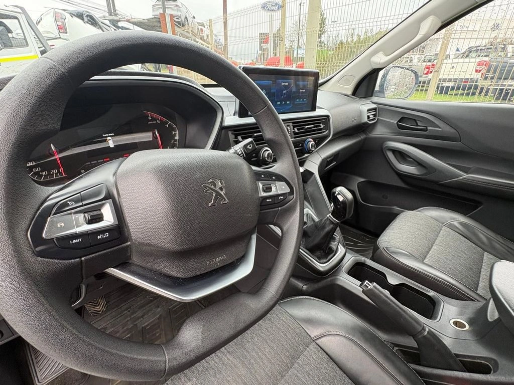 Peugeot Landtrek 1.9 4x4 Mt año 2023
