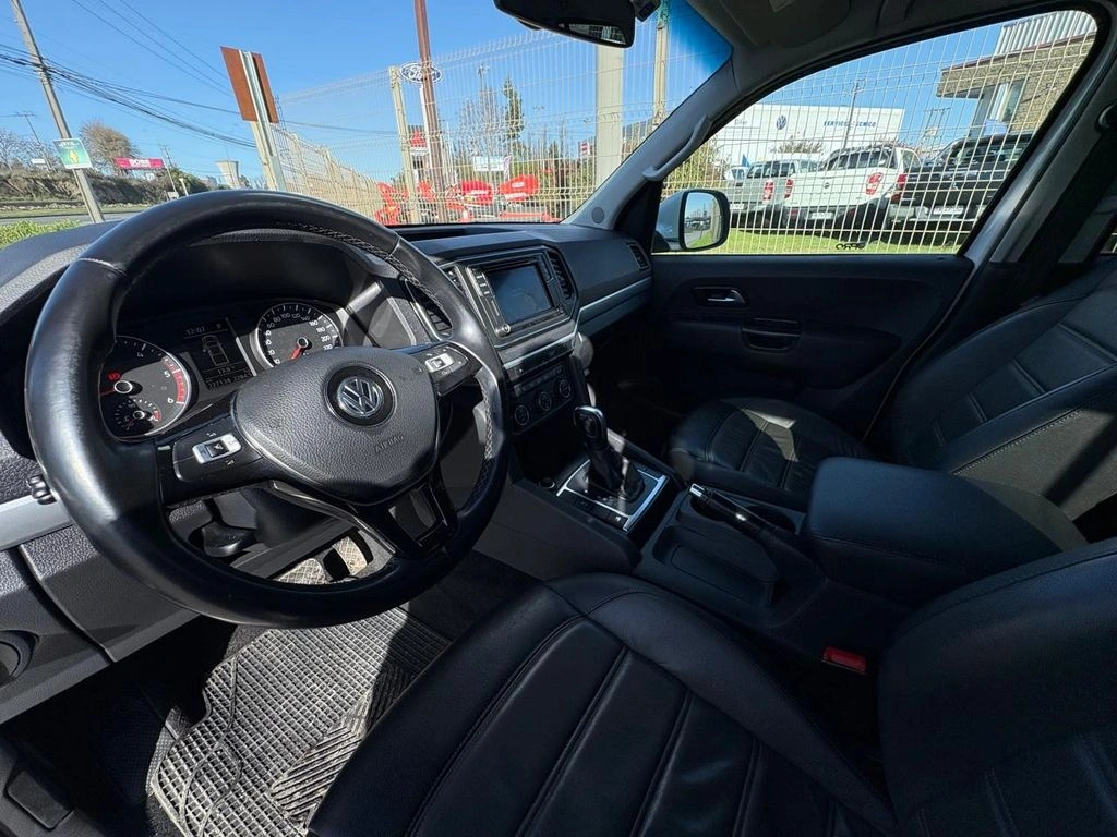 Volkswagen Amarok Highline 4x4 2.0 Aut. año 2023