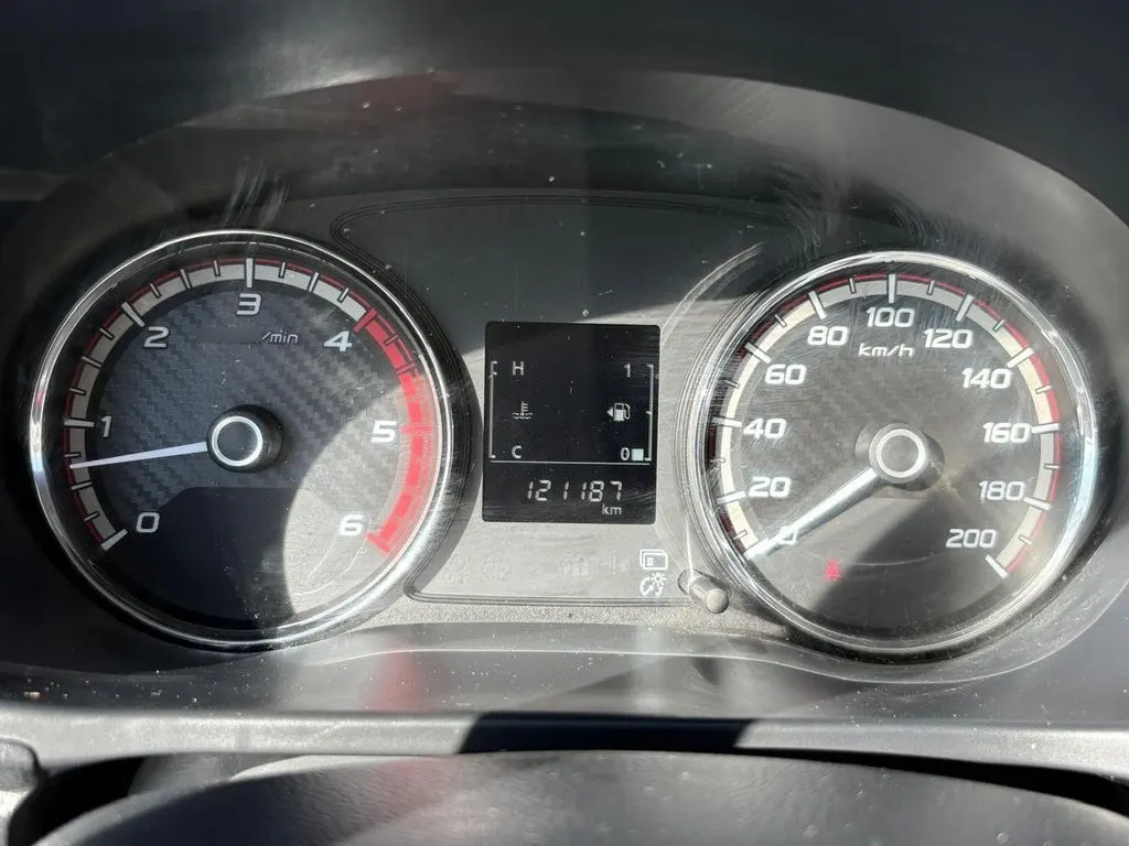 Mitsubishi L200 Katana Cr 4x2 año 2022