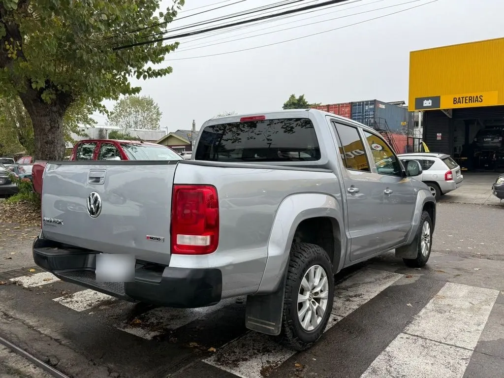 Volkswagen Amarok 2.0 Trendline 4x4 Mt año 2023