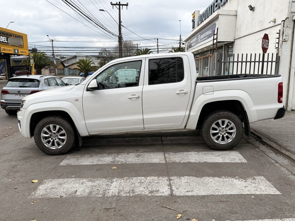 Volkswagen Amarok 2.0 Trendline 4x4 Mt año 2023
