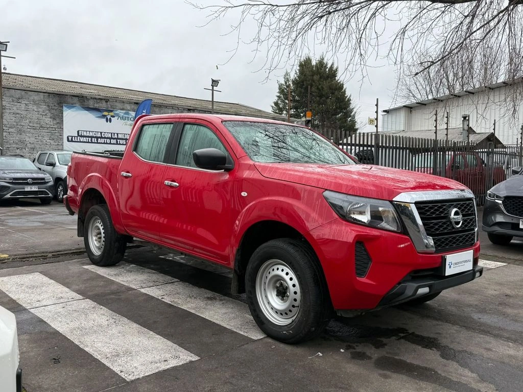 Nissan Navara 2.3 Se 4x2 Mt año 2022