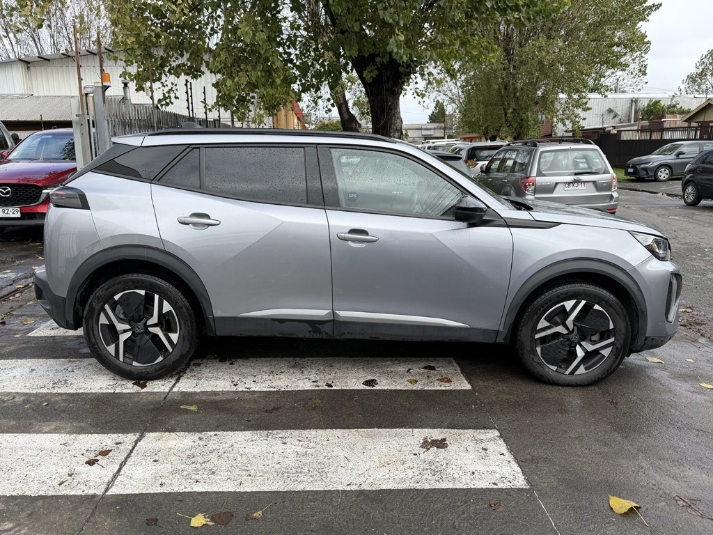 Peugeot 2008 1.5 Allure Pack Diesel At año 2025