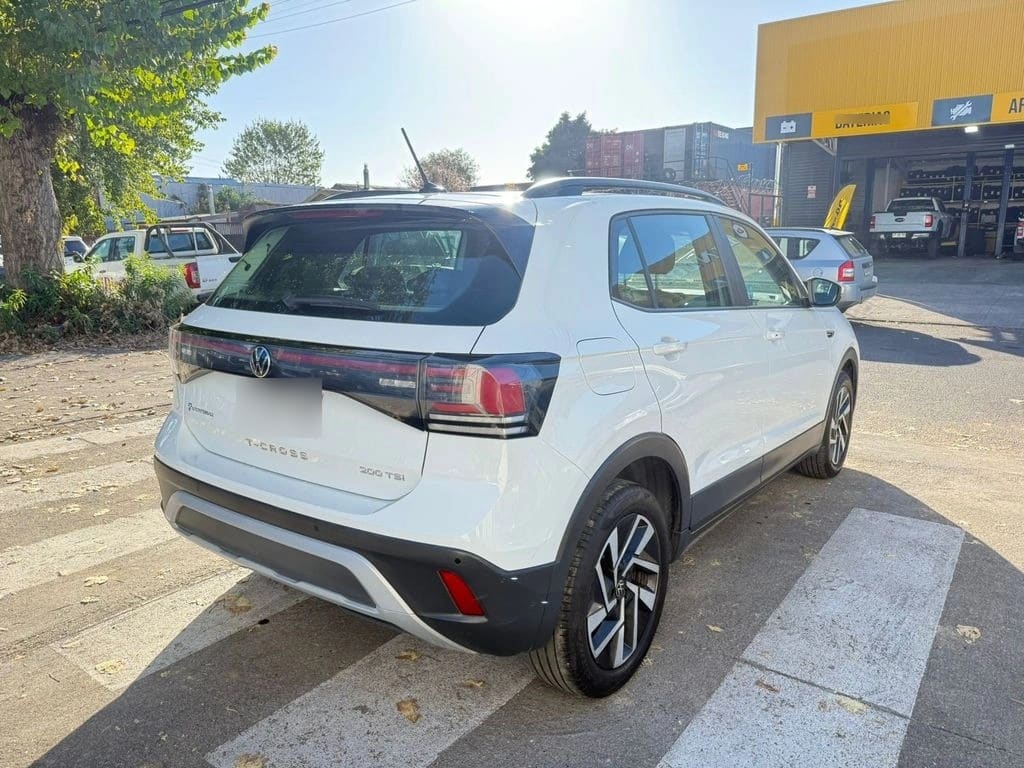 Volkswagen T-Cross 1.0 Tsi Comfortline At año 2025