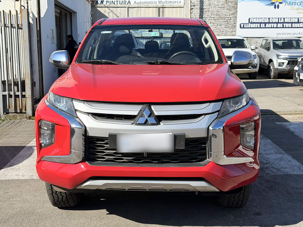 Mitsubishi L200 Katana Crt 4x4 2.4 año 2023