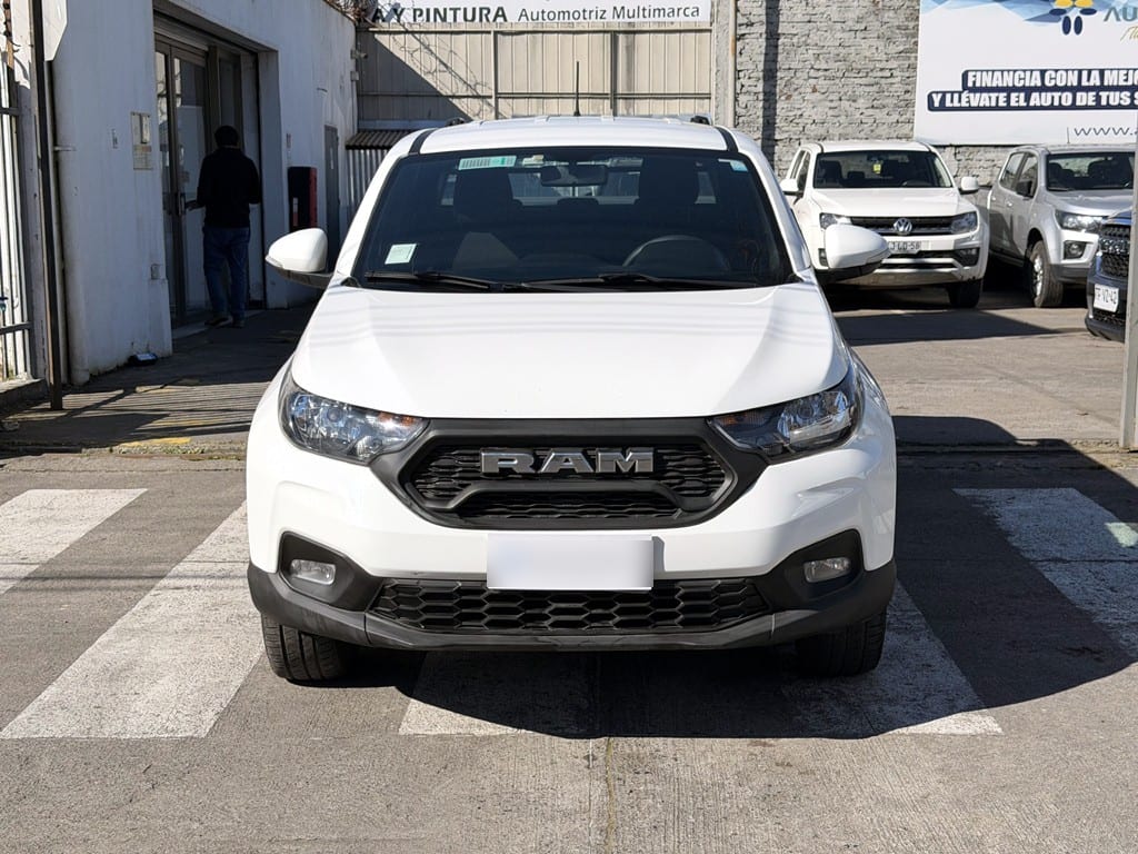 Ram 700 Bighorn Dcab 1.3 año 2024
