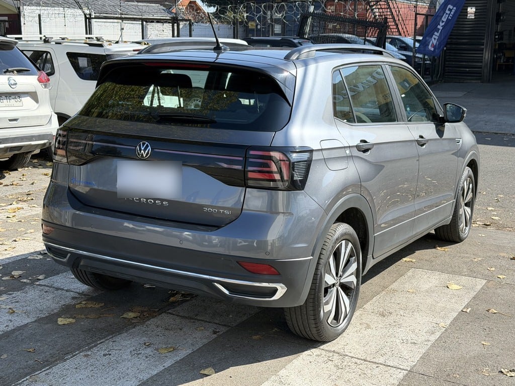 Volkswagen T-Cross 1.0 Tsi Comfortline At año 2024