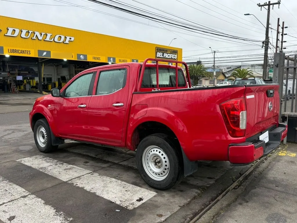 Nissan Navara 2.3 Se 4x2 Mt año 2022