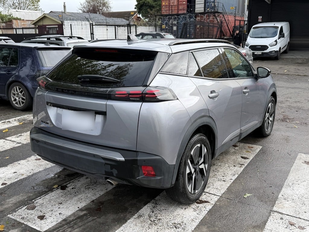 Peugeot 2008 1.5 Allure Pack Diesel At año 2025